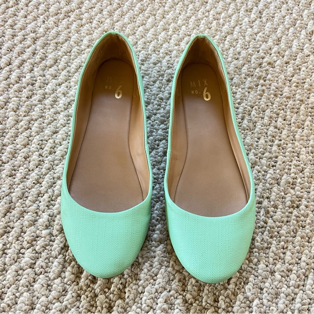 Mix No. 6 Flats / Mint 9